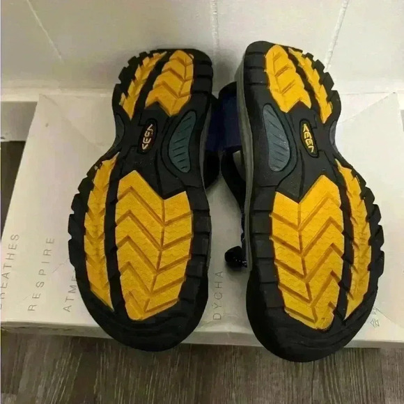 KEEN blue & grey Whisper Sandal - unisex size 7.5 - Picture 6 of 9